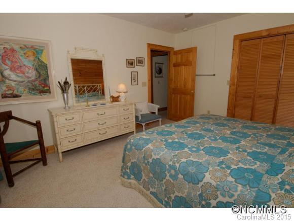 760 Woody Lane - Photo 15