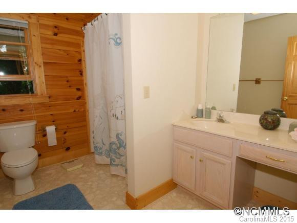 760 Woody Lane - Photo 17