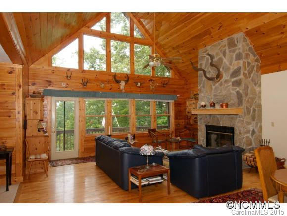 760 Woody Lane - Photo 4