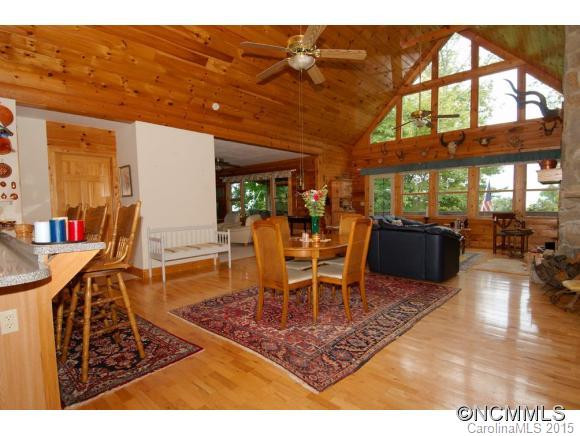 760 Woody Lane - Photo 5