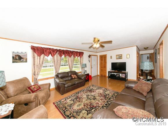 1945 Orchard Rd. - Photo 5
