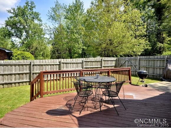 914 WHITE PINE DRIVE - Photo 13