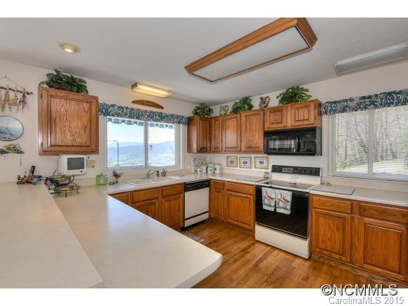 600 Summit Ridge Drive - Photo 8