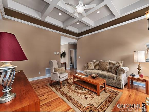 365 SEVEN GLENS DR - Photo 7
