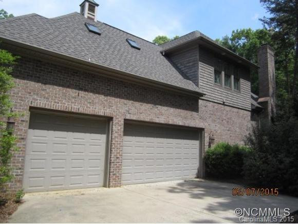 1623 Olmsted Dr - Photo 2