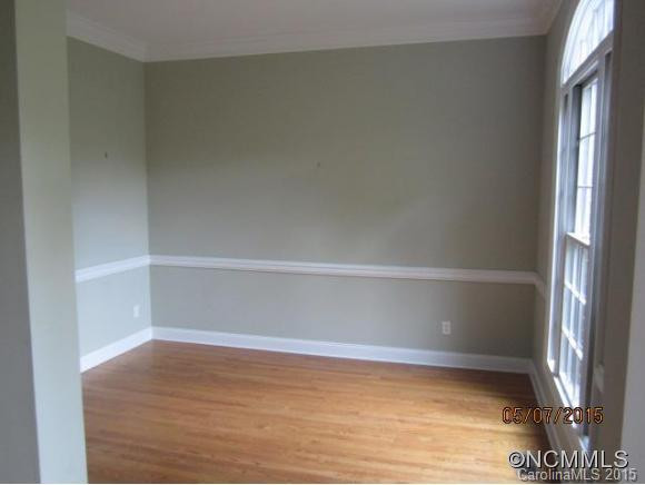 1623 Olmsted Dr - Photo 5