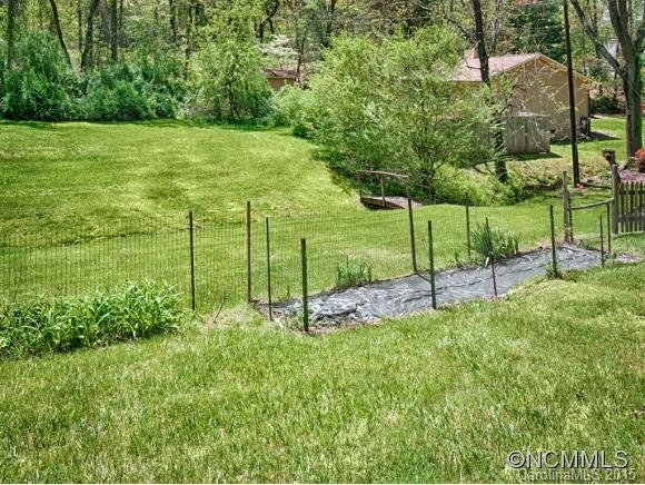 27 JARNAUL AVENUE - Photo 16