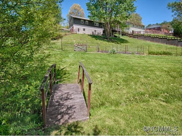 27 JARNAUL AVENUE - Photo 17