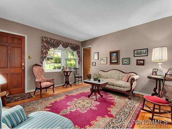 27 JARNAUL AVENUE - Photo 4