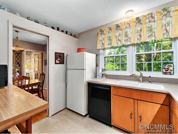 27 JARNAUL AVENUE - Photo 7