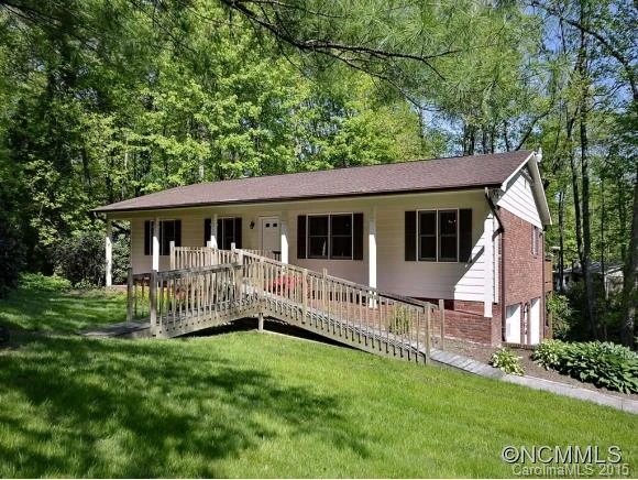 225 HAYWOOD KNOLLS DRIVE