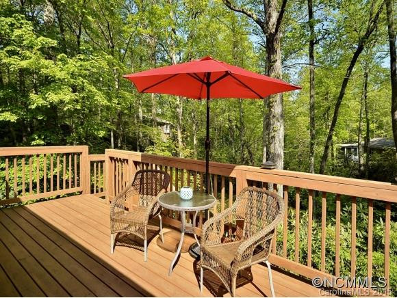 225 HAYWOOD KNOLLS DRIVE - Photo 19