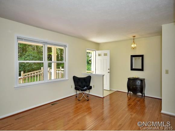 225 HAYWOOD KNOLLS DRIVE - Photo 8