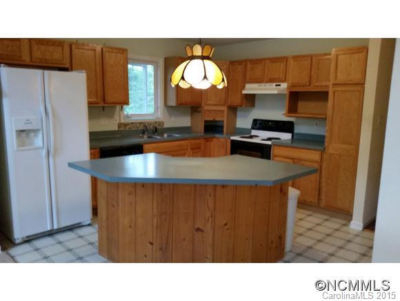 20 Greenbriar Road - Photo 2