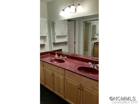 20 Greenbriar Road - Photo 11