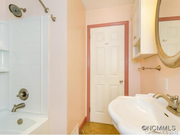 67 Spooks Branch Road - Photo 16