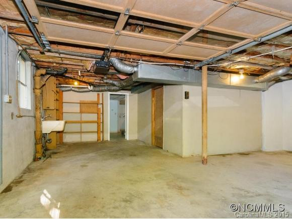 67 Spooks Branch Road - Photo 24