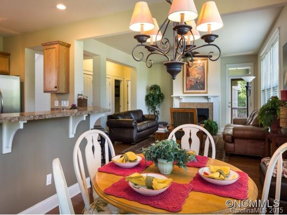 104 MOUNTAIN DR. - Photo 2