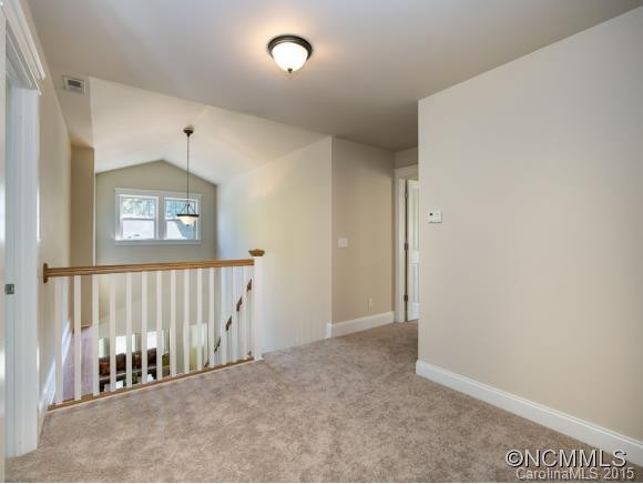 104 MOUNTAIN DR. - Photo 14