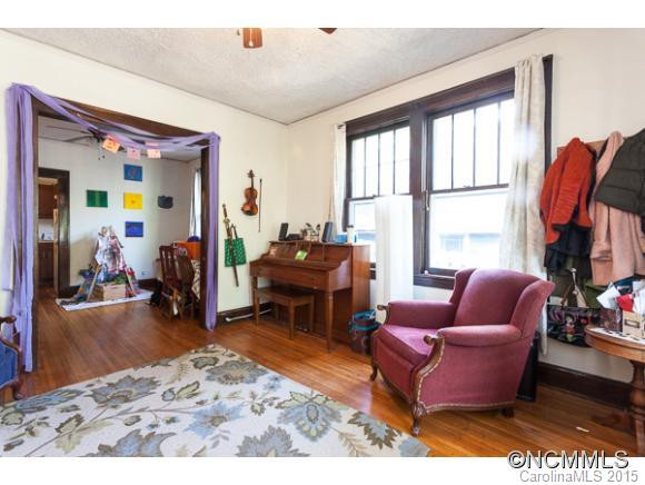 25 Hillside - Photo 8