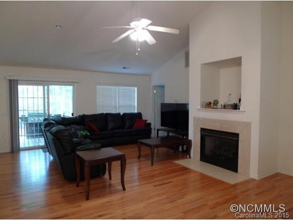1494 Brentwood Place - Photo 2
