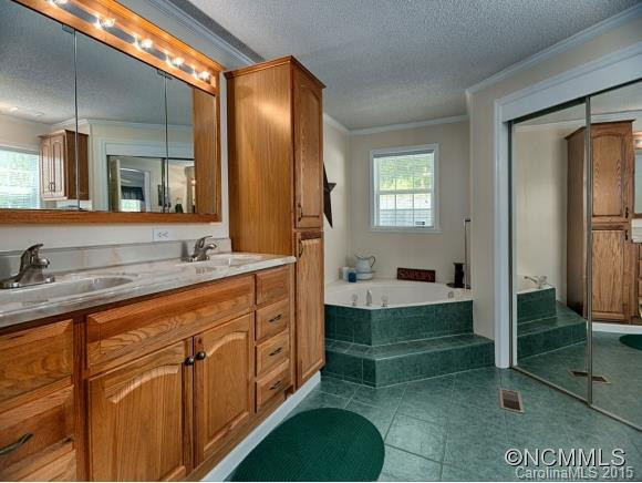 701 BEE TREE RD - Photo 11