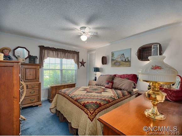 701 BEE TREE RD - Photo 12