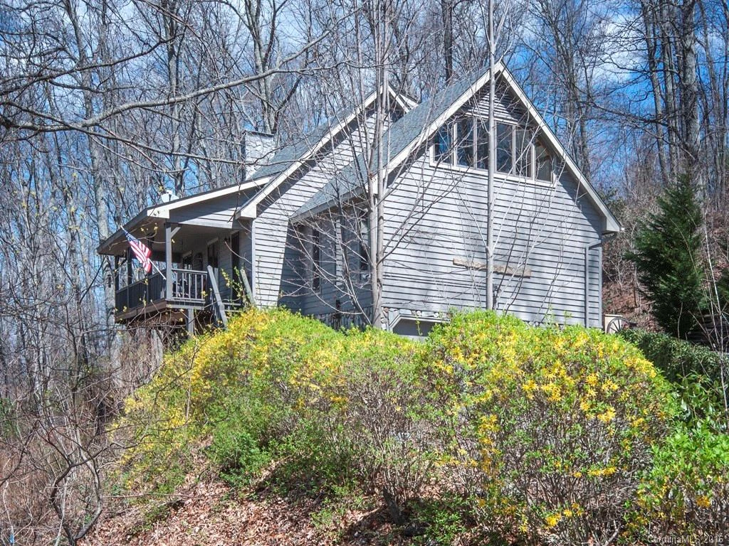 900 Mountain Cove Road