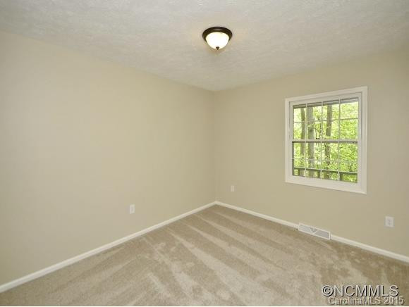 12 RIVERBEND DRIVE - Photo 11