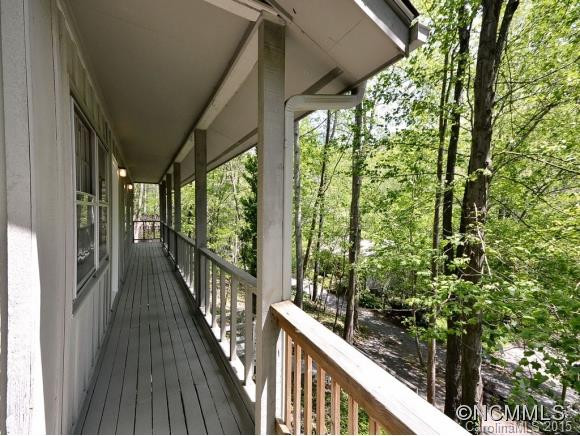 12 RIVERBEND DRIVE - Photo 4