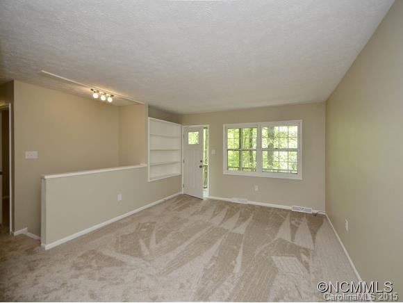 12 RIVERBEND DRIVE - Photo 5