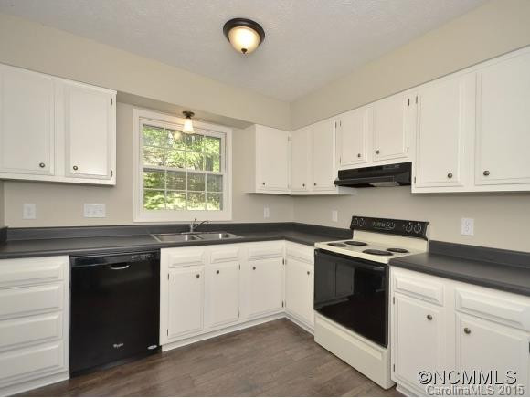 12 RIVERBEND DRIVE - Photo 7