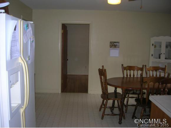 174 Springdale Drive - Photo 5