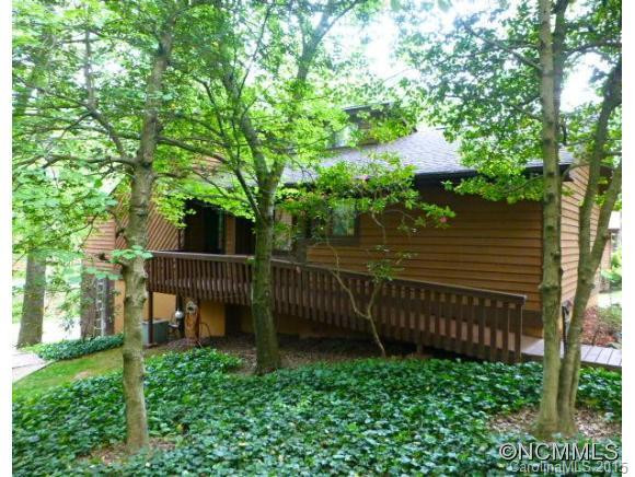 1 Royal Fern Court