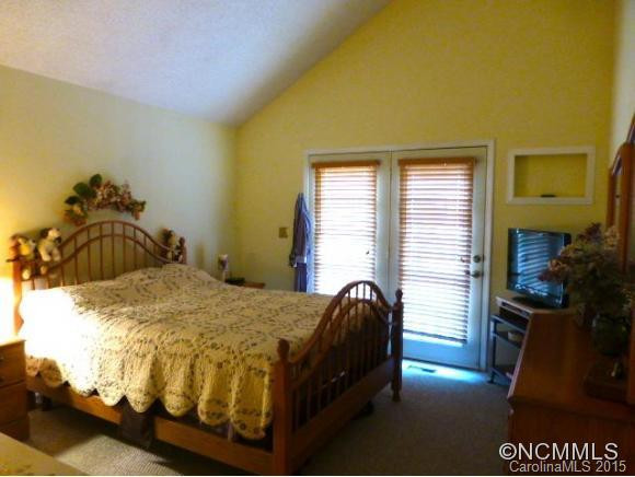 1 Royal Fern Court - Photo 4