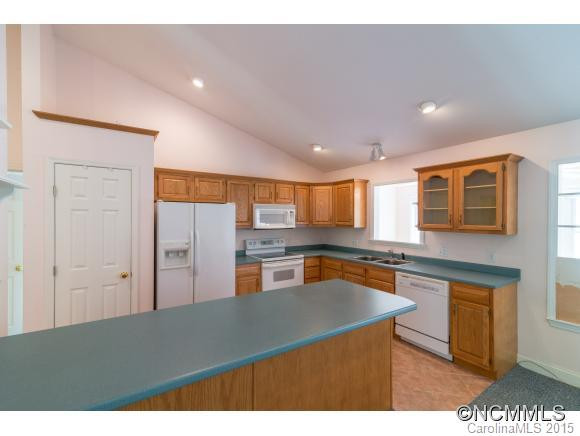 213 Brookside Avenue - Photo 13