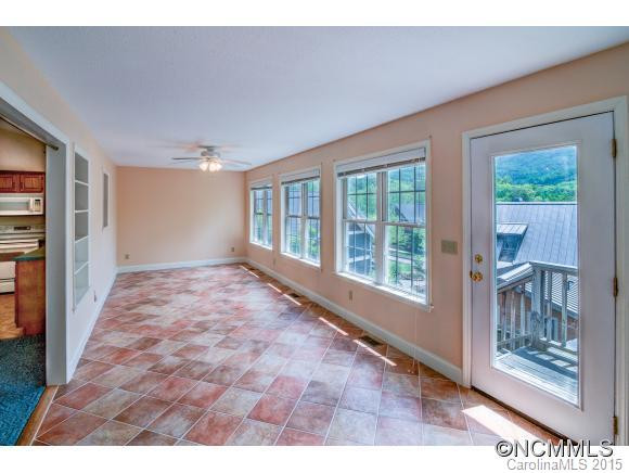 213 Brookside Avenue - Photo 15