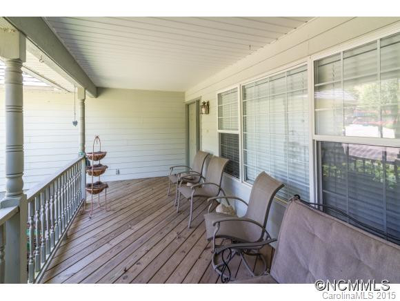 213 Brookside Avenue - Photo 6