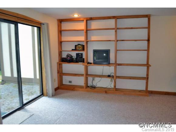 1340 Chanteloup Dr - Photo 17