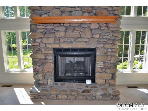 1340 Chanteloup Dr - Photo 4