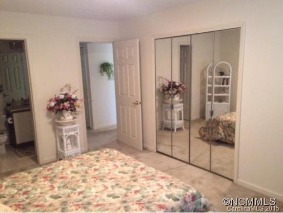 2303 Abbey Circle - Photo 6