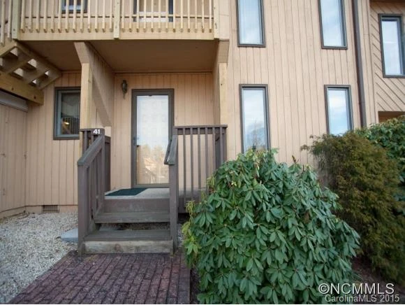 41 PEBBLE CREEK DR