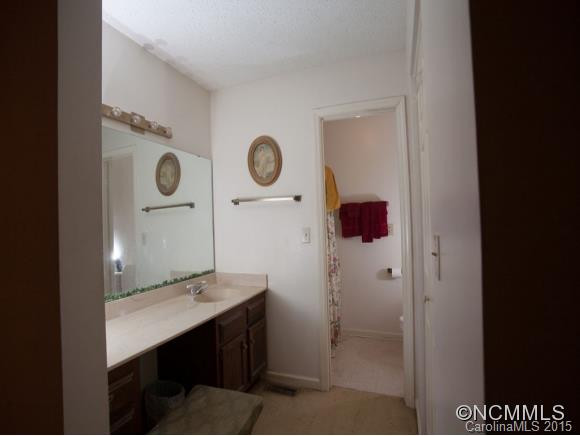 41 PEBBLE CREEK DR - Photo 13