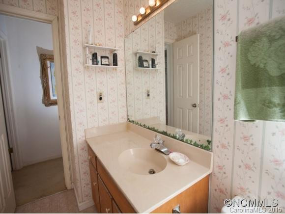 41 PEBBLE CREEK DR - Photo 16