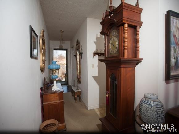 41 PEBBLE CREEK DR - Photo 5
