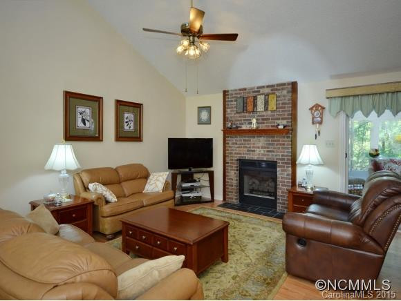 16 SHACKLEFORD DR - Photo 6