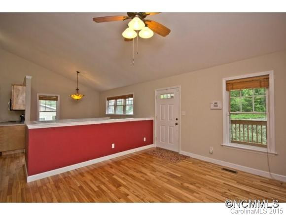 432 Riverview Drive - Photo 3