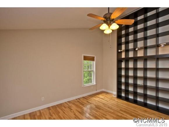 432 Riverview Drive - Photo 4