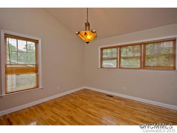 432 Riverview Drive - Photo 5