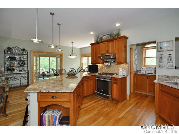 310 Summerset Dr - Photo 12